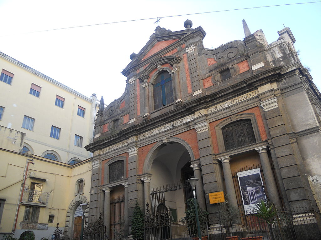 facciata Chiesa di Santa Maria in Portico